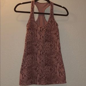 Lululemon tank
